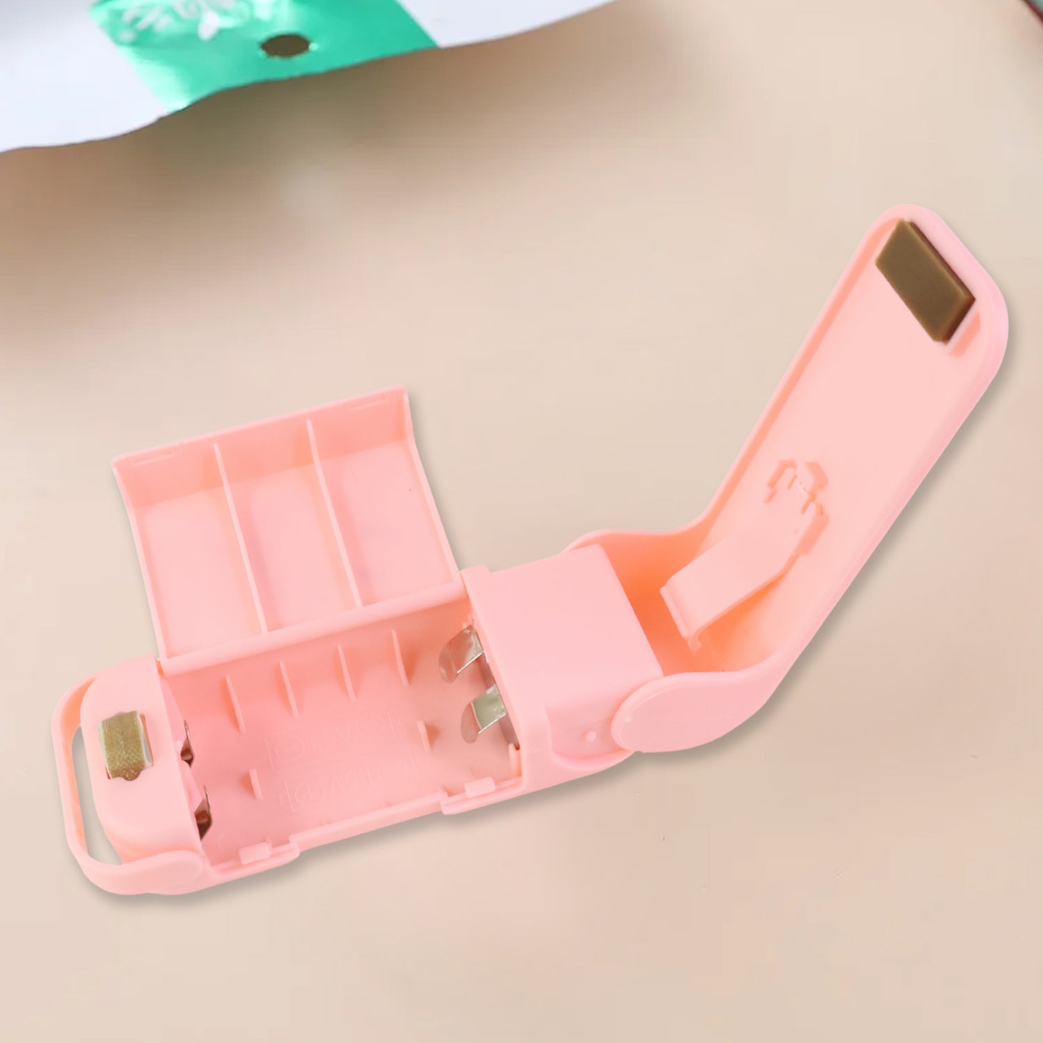 Mini Plastic Bag Sealer â€“ Portable Heat Sealing Machine (Battery Operated / 1 Pc)