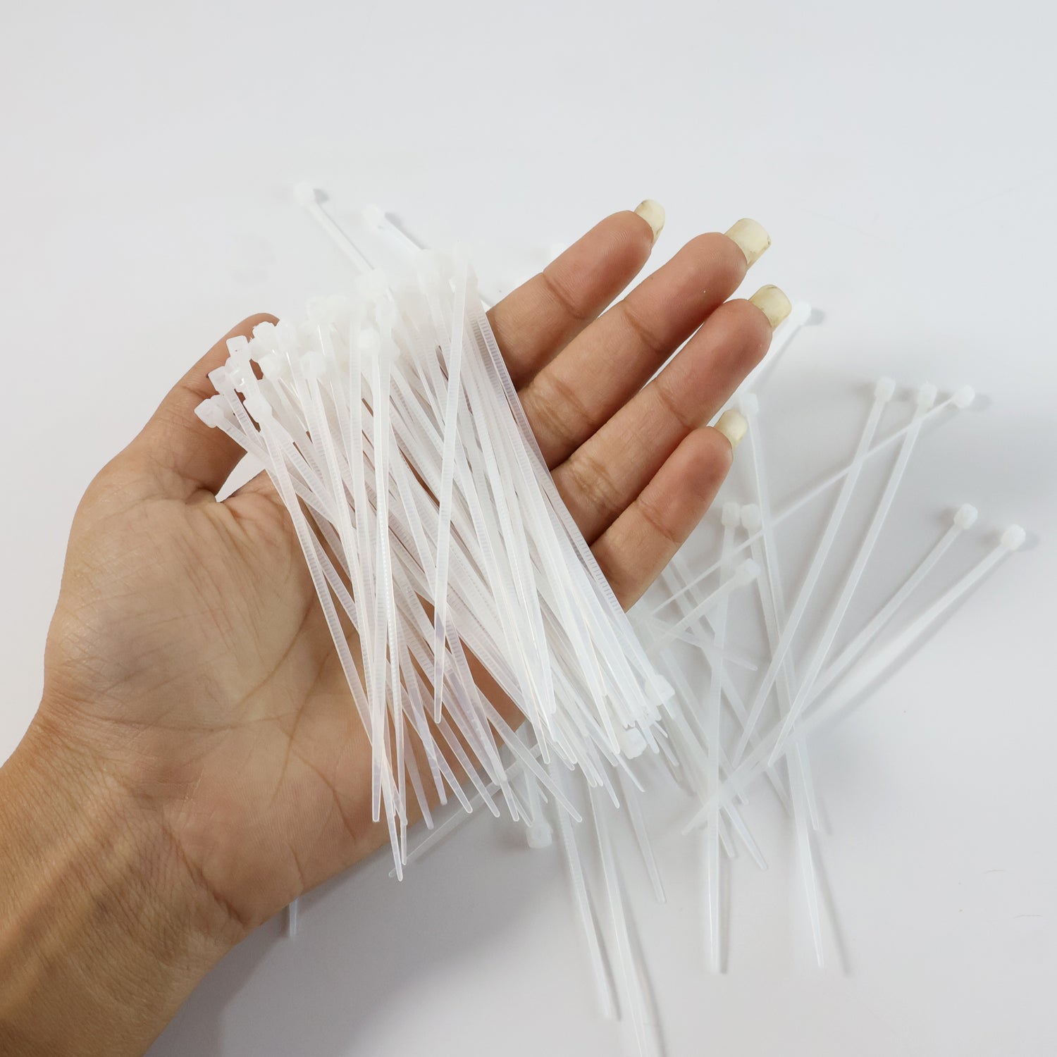 3Ã—100 MM Nylon Self-Locking Cable Ties â€“ Heavy Duty Zip Wire Tie (100 Pc)