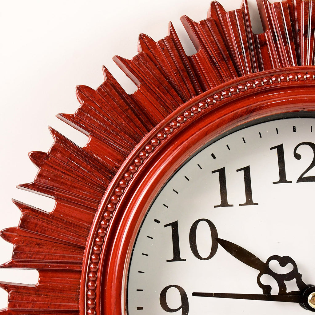 Wooden Look Round Wall Clock â€“ Battery Operated Easy-to-Read Design for Home/Office